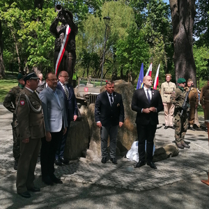 Odsłonięcie pomnika plut. Emila Czecha, trębacza z Monte Cassino – Kłodzko, 18 maja 2022