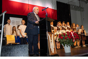 Uroczystość wręczenia Krzyży Wolności i Solidarności działaczom opozycji niepodległościowej – Wałbrzych, 11 czerwca 2022