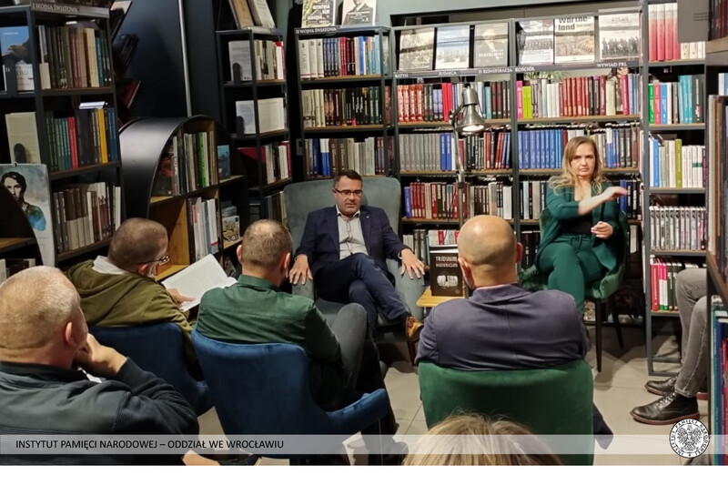 Dyskusja wokół książki: Triduum Historicum. Początek końca czy początek "nowego świata"? – Wrocław, 27 września 2022.