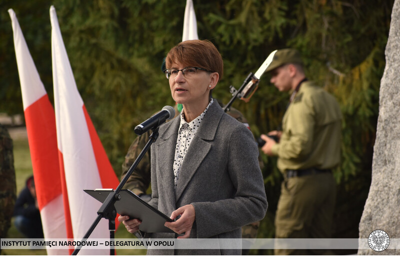 Dyrektor Muzeum Martyrologii Jeńców Wojennych w Łambinowicach - Opolu dr Violetta Rezler-Wasielewska. Fot. Dominik Wojtkiewicz (IPN)