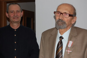 Szymon Kanigowski odebrał Krzyż Wolności i Solidarności w domu