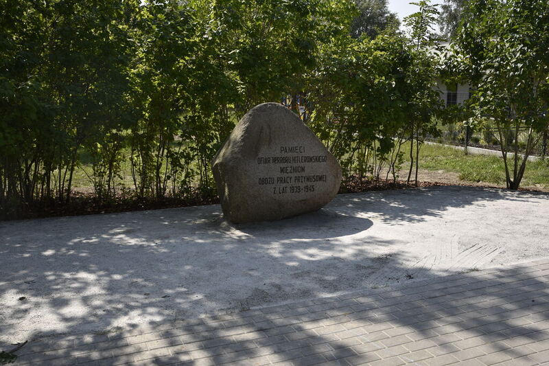 Pomnik ofiar obozu Burgweide trafił w nowe miejsce - Wrocław, 16 sierpnia 2023/ fot. M. Parysek IPN Wrocław