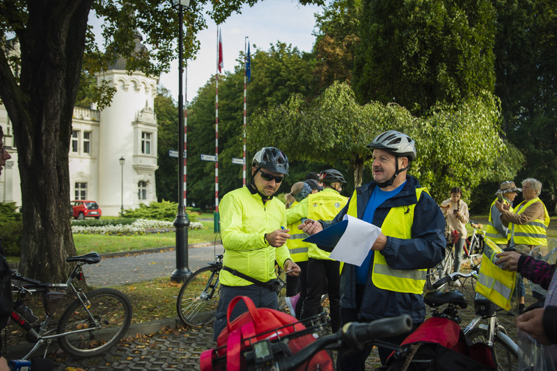 I Rajd Rowerowy Pamięci Ofiar Niemieckich Obozów na Dolnym Śląsku – Jelcz – Laskowice, 23 września 2023. Fot. Agata Ligęcka (IPN)