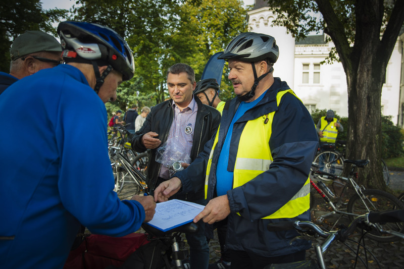I Rajd Rowerowy Pamięci Ofiar Niemieckich Obozów na Dolnym Śląsku – Jelcz – Laskowice, 23 września 2023. Fot. Agata Ligęcka (IPN)