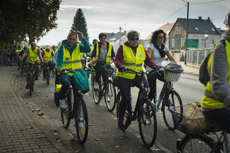 I Rajd Rowerowy Pamięci Ofiar Niemieckich Obozów na Dolnym Śląsku – Jelcz – Laskowice, 23 września 2023. Fot. Agata Ligęcka (IPN)