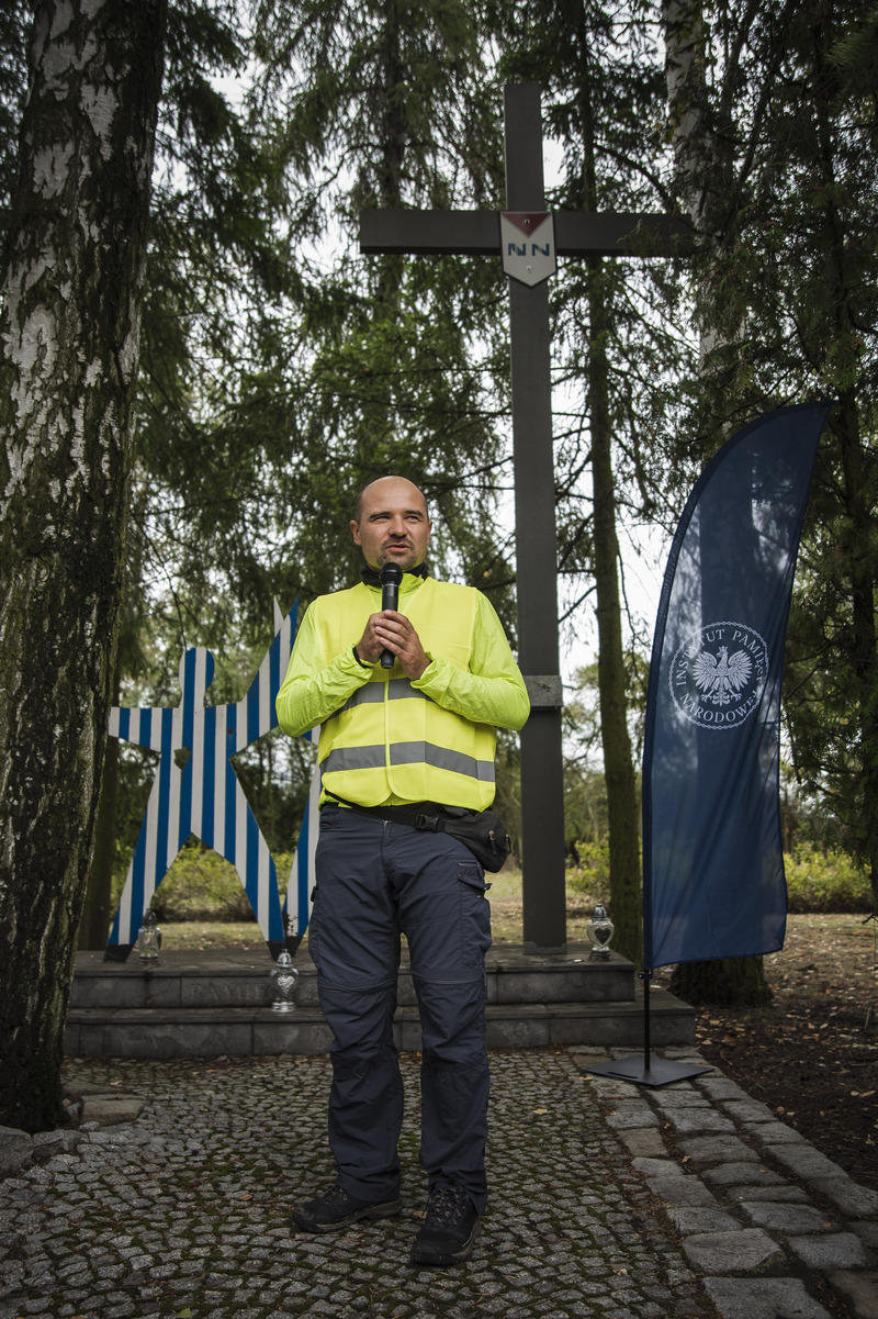 I Rajd Rowerowy Pamięci Ofiar Niemieckich Obozów na Dolnym Śląsku – Jelcz – Laskowice, 23 września 2023. Fot. Agata Ligęcka (IPN)