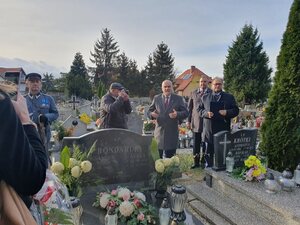 Uroczystość uhonorowania grobu w ramach projektu Ocalamy - Dzierżoniów, 14 listopada 2023